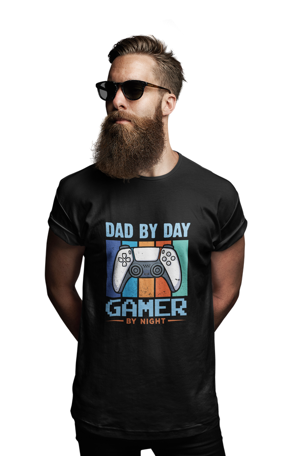 Dad by Day Gamer by Night - Men's Gamers T-shirt